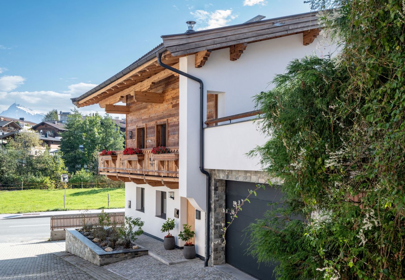 Ferienhaus in Kirchberg in Tirol - Kinkara Lodge